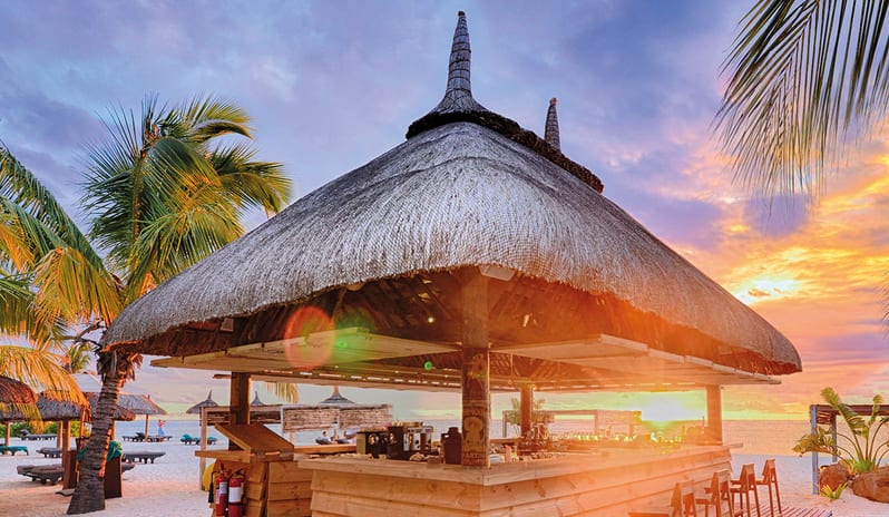 DINAROBIN - BUTIK BAR AT SUNSET